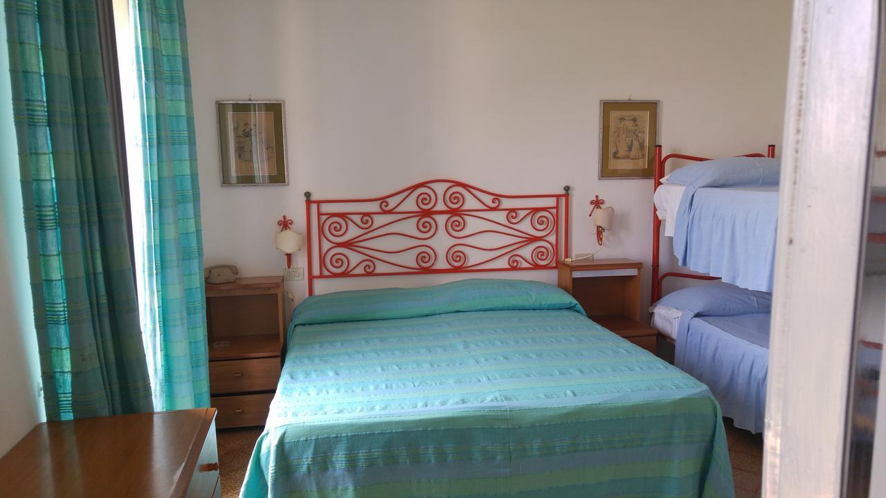 Hotel Giardino Degli Ulivi San Felice Circeo Buitenkant foto
